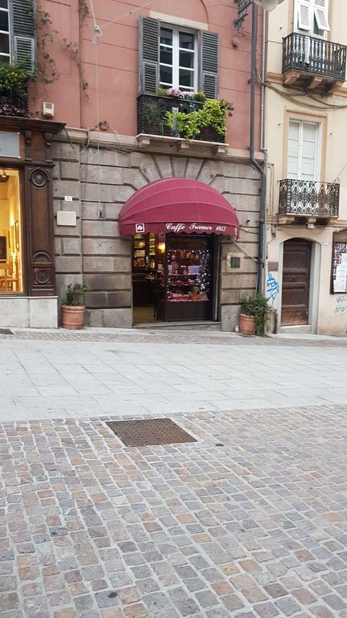 Piazza Martiri Rooms كالياري المظهر الخارجي الصورة